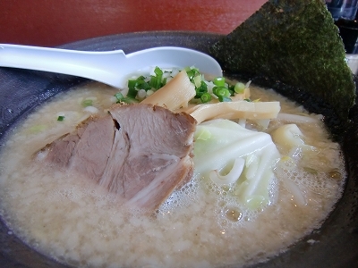 白虎の豚骨醤油らーめん