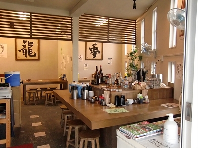 たつぞうラーメンの店内雰囲気写真画像